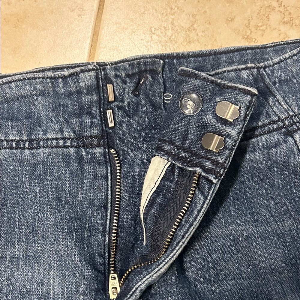 Anthropologie Pilcro Relaxed Fit Denim Jeans - Picture 5 of 7
